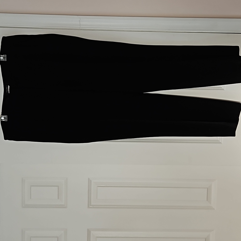 Louben 14W black knit trousers. EUC